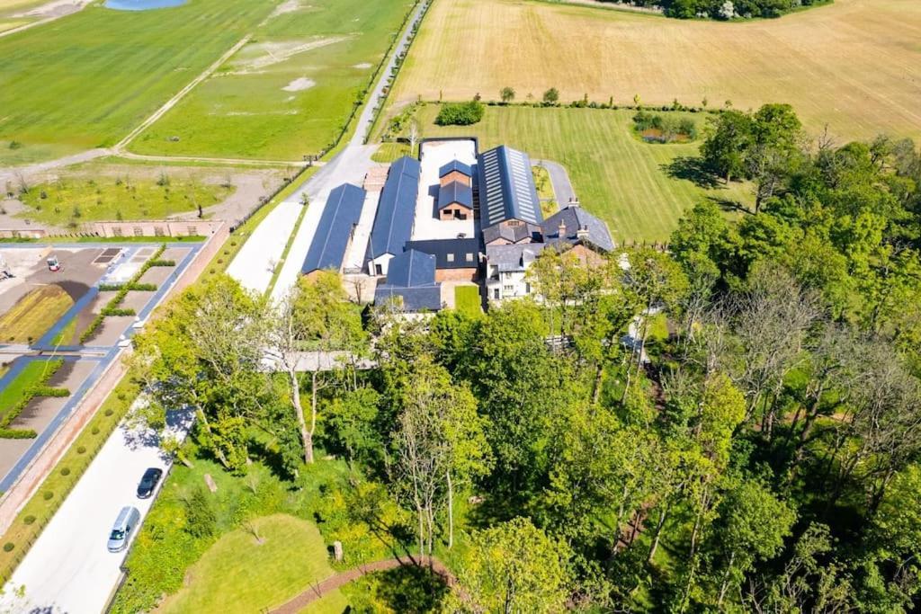 Villa Woodland Retreat In Lytham. Lytham St Annes Exterior foto